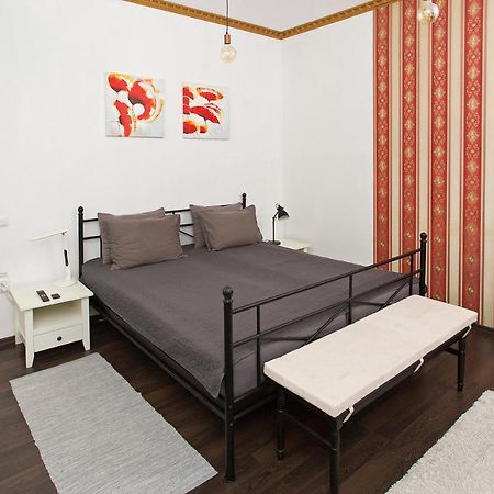 אורדאה City Center Minimalist Apartment מראה חיצוני תמונה